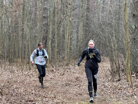 Komanda Mēs ar brāli kolosāli sacensību distancē KP60 rajonā